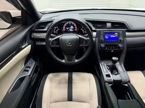 Used 2018 Honda Civic Sport image 17