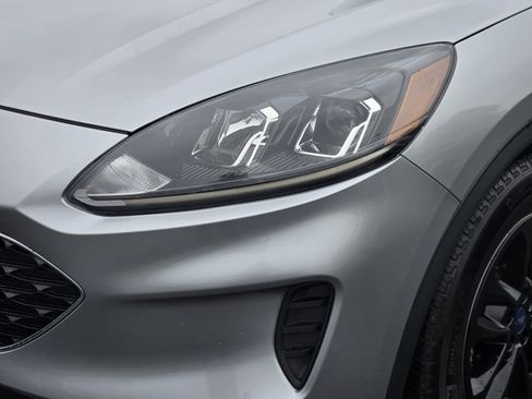 Certified 2022 Ford Escape SE w/ Convenience Package FWD image 10