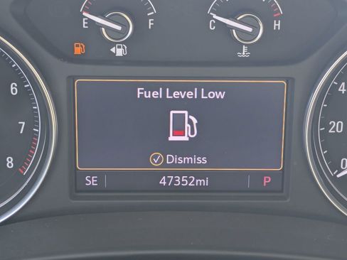 Used 2023 Buick Enclave Essence w/ Experience Buick Package FWD image 33