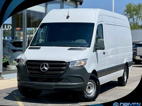 Used 2022 Mercedes-Benz Sprinter 2500 image 1