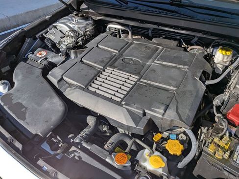 Used 2018 Subaru Outback 3.6R Limited image 24