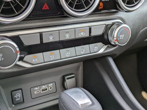 New 2025 Nissan Sentra SV image 18