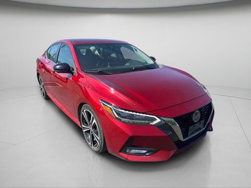 Used 2020 Nissan Sentra SR w/ Premium Package FWD image 3