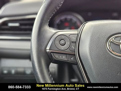 Used 2022 Toyota Camry SE image 27