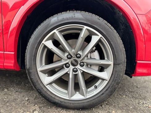 Certified 2025 Audi Q3 2.0T Premium image 9