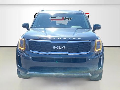 Used 2022 Kia Telluride EX w/ EX Premium Package image 2