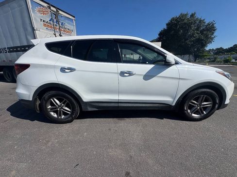 Used 2018 Hyundai Santa Fe Sport FWD image 6