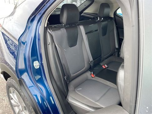 Certified 2022 Buick Encore GX Select w/ Advanced Technology Package image 24