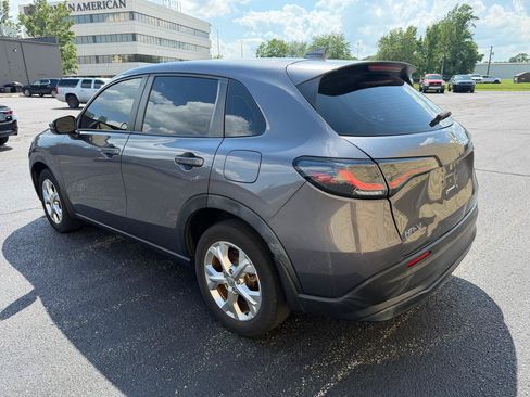 Used 2023 Honda HR-V LX image 3