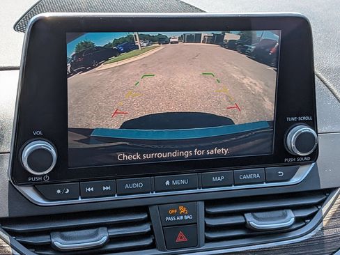 Used 2021 Nissan Altima 2.5 SL FWD image 23