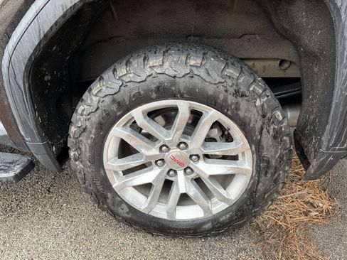 Used 2019 GMC Sierra 1500 SLT w/ SLT Convenience Package image 16