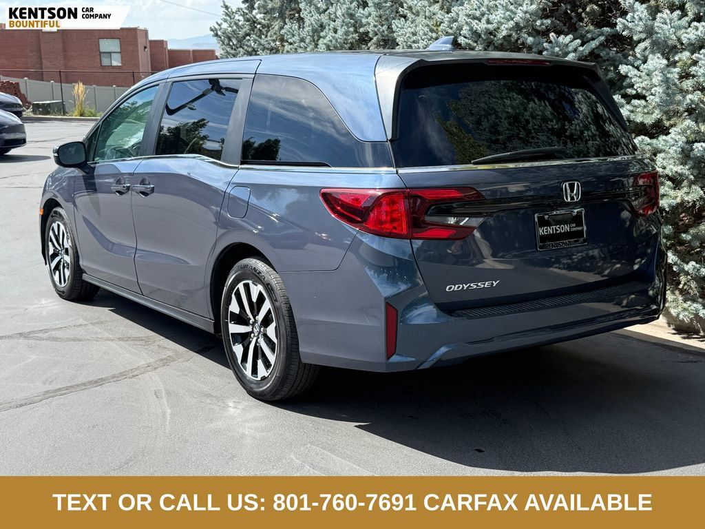Used 2025 Honda Odyssey EX-L image 4