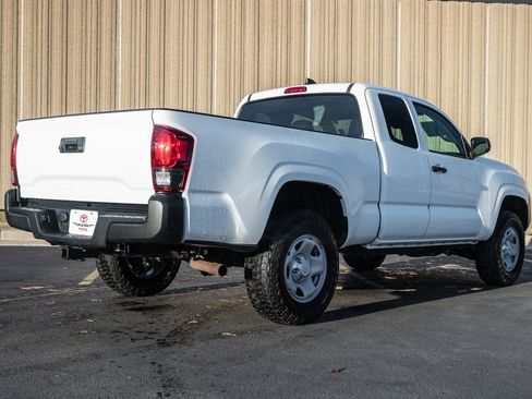 Used 2023 Toyota Tacoma SR image 7