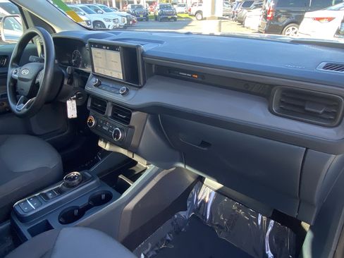 Used 2022 Ford Maverick XL image 11