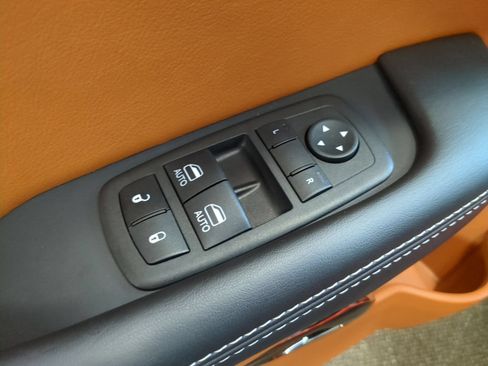 Used 2023 Dodge Challenger SRT Hellcat RWD image 21