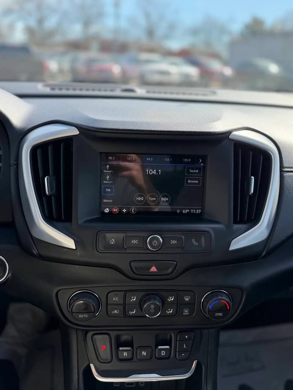 Used 2018 GMC Terrain SLE w/ Driver Convenience Package AWD/4WD image 15