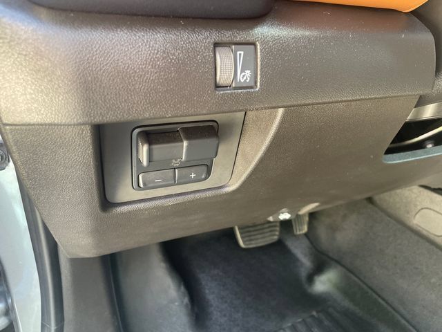 Used 2024 GMC Canyon AT4 AWD/4WD image 25