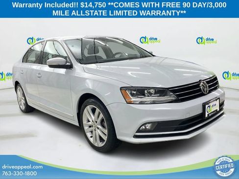 Used 2017 Volkswagen Jetta SEL FWD image 1