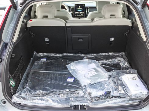 New 2026 Volvo XC60 T8 Ultra w/ Protection Package Premier image 11