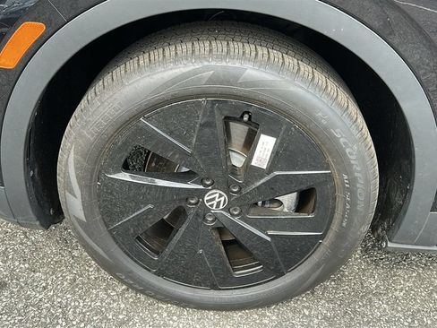 New 2025 Volkswagen ID.4 Pro S AWD/4WD image 8