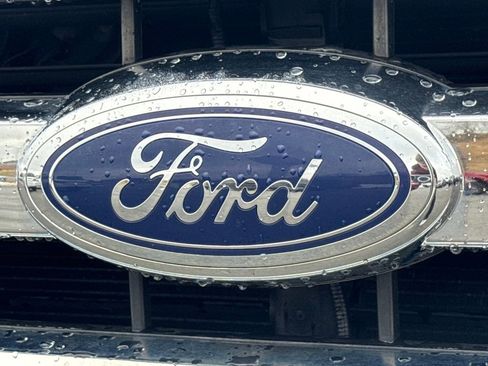 Used 2016 Ford F150 XLT w/ Equipment Group 301A Mid image 16