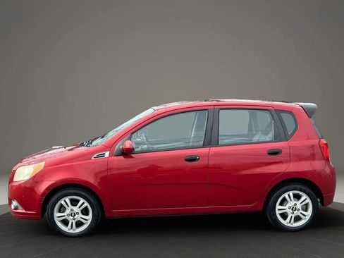 Used 2010 Chevrolet Aveo5 LT image 3