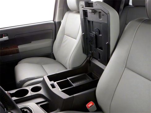 Used 2013 Toyota Tundra 4x4 Double Cab w/ Tow Pkg image 11