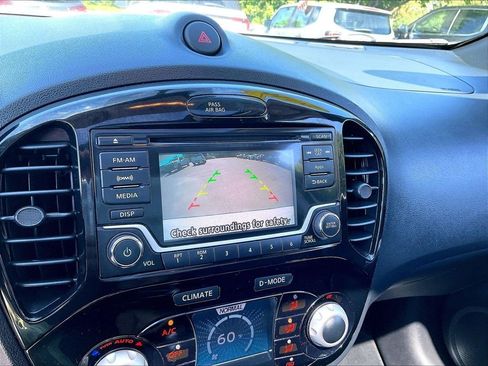 Used 2016 Nissan Juke SV AWD/4WD image 16