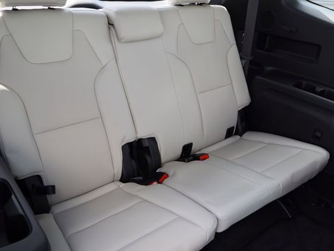 Used 2023 Kia Telluride SX Prestige AWD/4WD image 30
