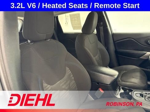 Used 2020 Jeep Cherokee Latitude AWD/4WD image 12