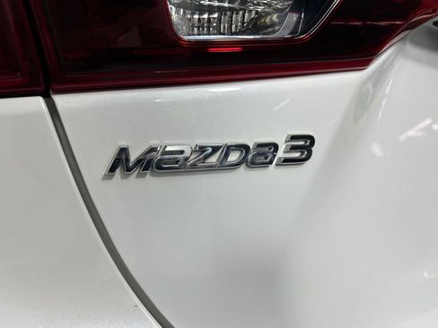 Used 2017 MAZDA MAZDA3 Touring w/ Popular Equipment Package FWD image 12
