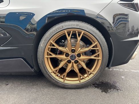 Used 2023 Chevrolet Corvette Stingray Convertible w/ Z51 Performance Package image 19