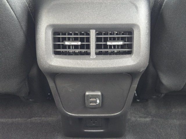 Used 2024 Chevrolet Equinox LT FWD image 18