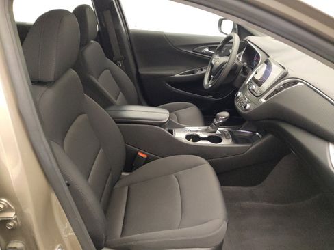Used 2024 Chevrolet Malibu LT FWD image 21