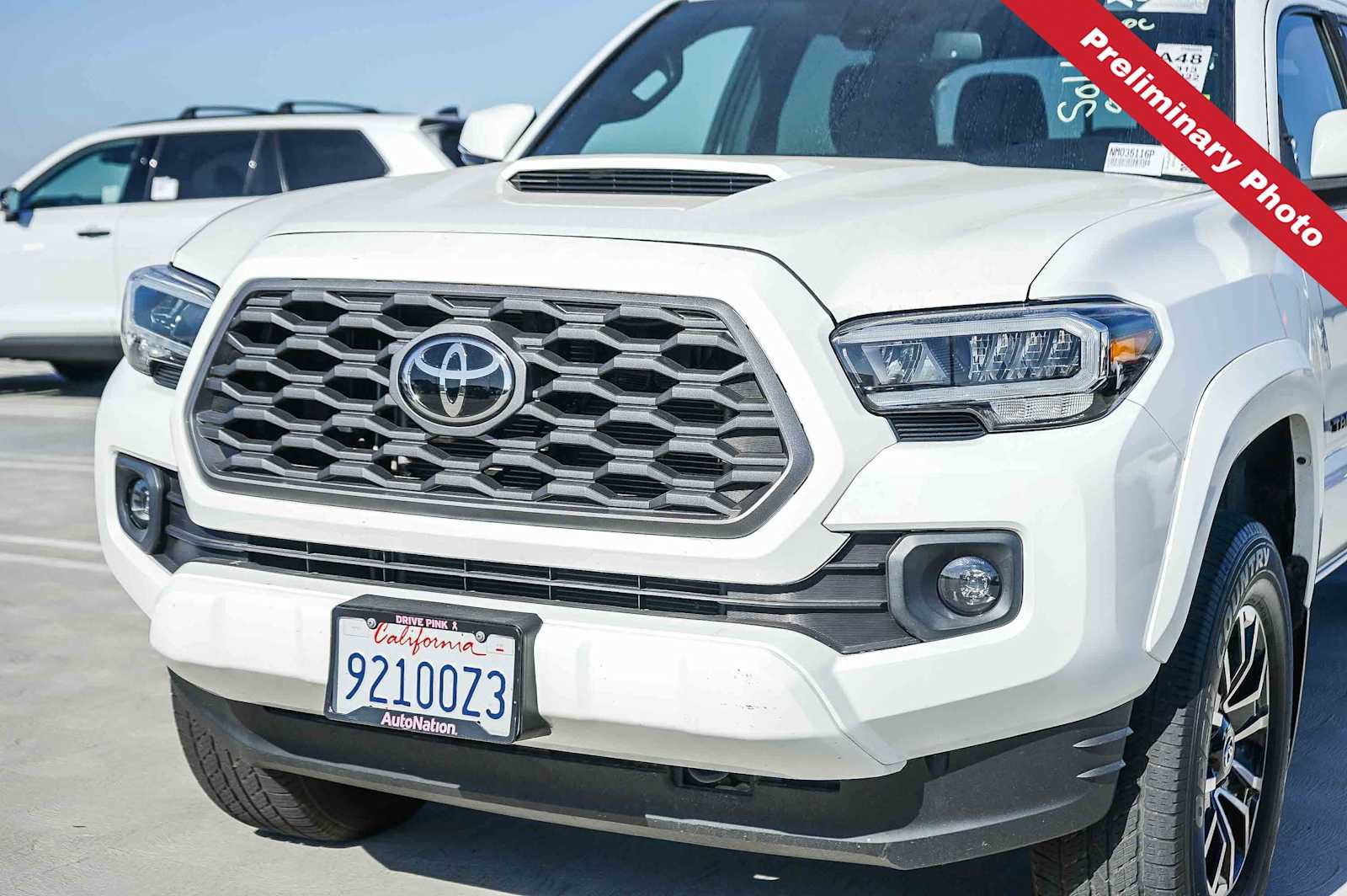 Used 2022 Toyota Tacoma TRD Sport w/ Technology Package RWD image 5