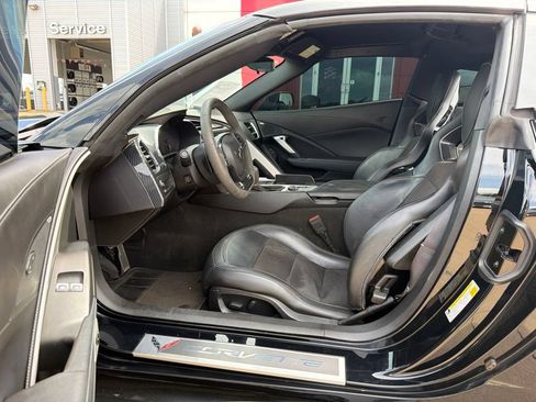 Used 2017 Chevrolet Corvette Stingray Coupe w/ Carbon Flash Badge Package RWD image 13