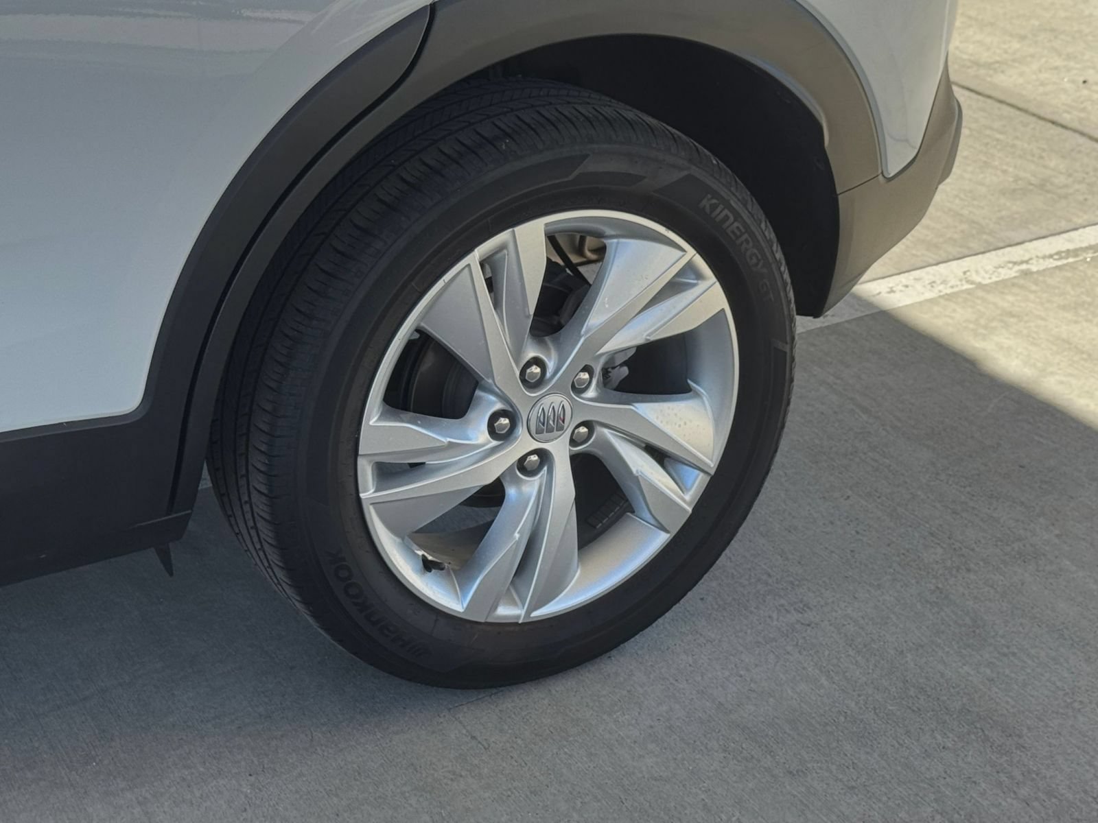 Used 2025 Buick Encore GX Preferred AWD/4WD image 29
