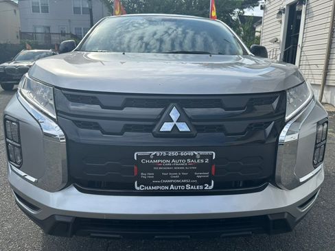 Used 2025 Mitsubishi Outlander Sport AWD image 5