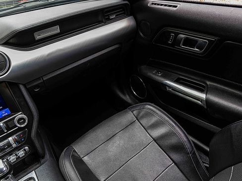 Used 2022 Ford Mustang GT Premium image 19