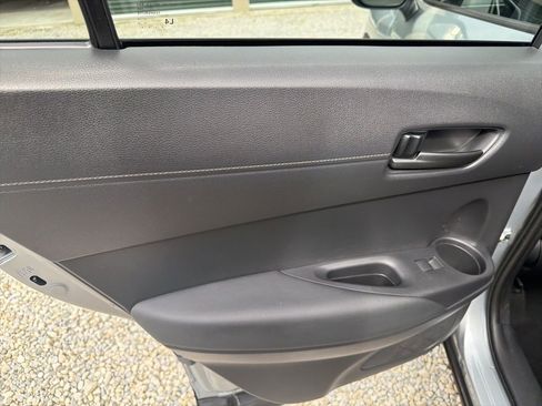 Certified 2023 Toyota Corolla Cross LE w/ Moonroof Package image 14