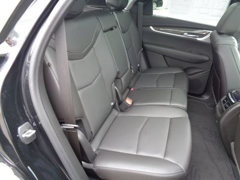 Certified 2023 Cadillac XT5 Sportv w/ Technology Package AWD/4WD image 18