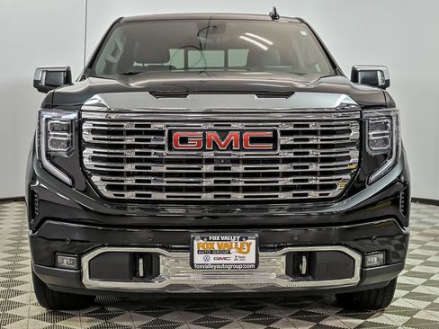 Used 2023 GMC Sierra 1500 Denali AWD/4WD image 4