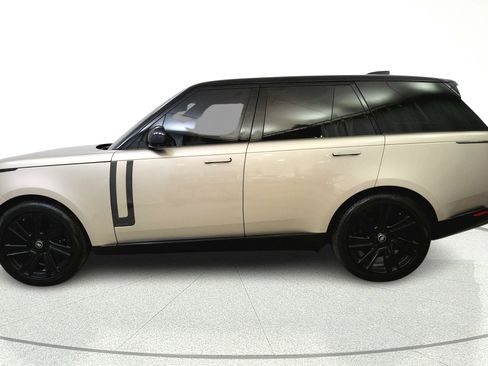 Used 2023 Land Rover Range Rover Autobiography AWD/4WD image 4