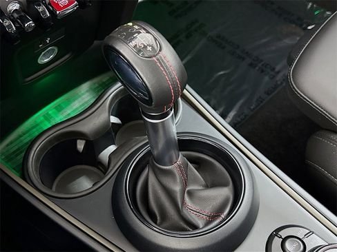 Used 2019 MINI Cooper Countryman S w/ Premium Package image 17