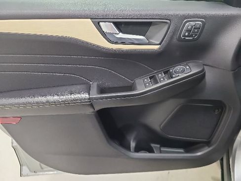 Used 2022 Ford Escape Titanium w/ Titanium Elite Package AWD/4WD image 20