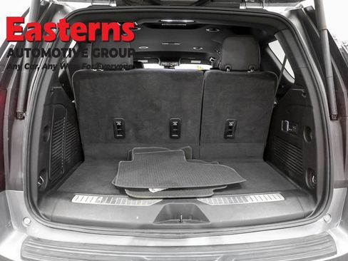 Used 2025 GMC Yukon Denali AWD/4WD image 9