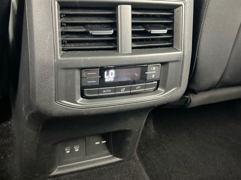 Used 2022 Volkswagen Atlas SEL image 26