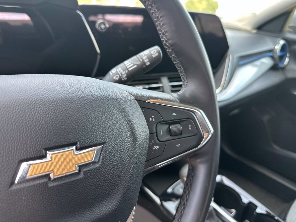 Used 2025 Chevrolet Trax LT w/ LT Convenience Package FWD image 20