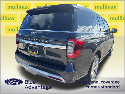 Used 2024 Ford Expedition Platinum image 4