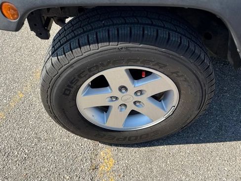 Used 2018 Jeep Wrangler Unlimited Sport S AWD/4WD image 8